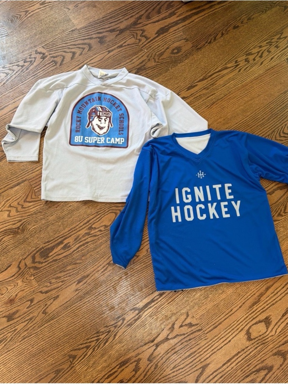 Medium/large hockey jerseys